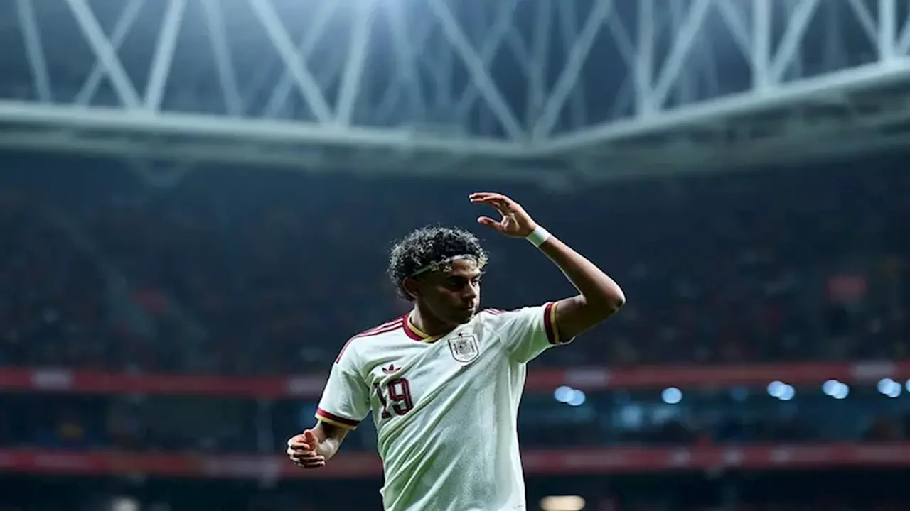 لامين يامال يهاجم العنصرية التي شهدتها مباراة منتخب مصر ضد إسبانيا الأخيرة